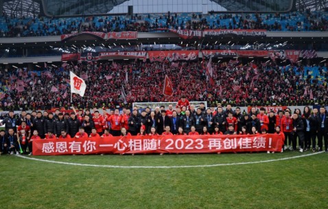 锐不可当首场状态出色，巴黎圣日耳曼观众沸腾！，Ning重返赛场引发球迷热议的简单介绍-九游娱乐app官网
