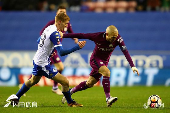 摔跤夜战：齐鲁天虎队读秒扳平姑苏霹雳队，主帅临场妙招黑马成最大惊喜